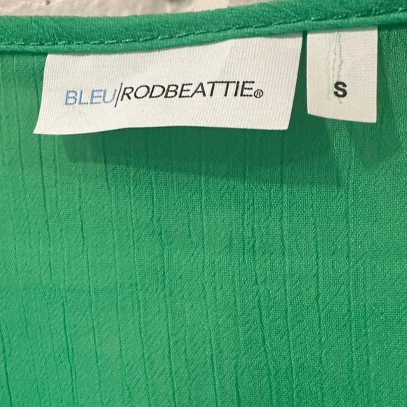 Bleu Rod Beattie Vibrant Green Cover-Up - Picture 2 of 4